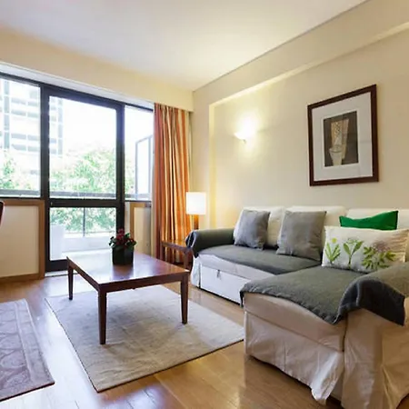 아파트 In The Heart Of Lisbon-altis 리스본