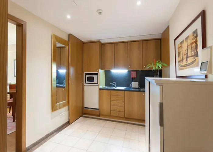 Appartamento In The Heart Of Lisbon-altis *